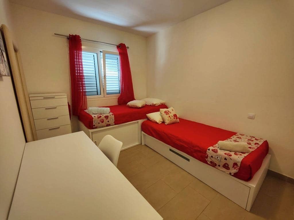 2 slaapkamer Bungalow te huur in Campo Internacional - € 1.300 (Ref: 9648083)