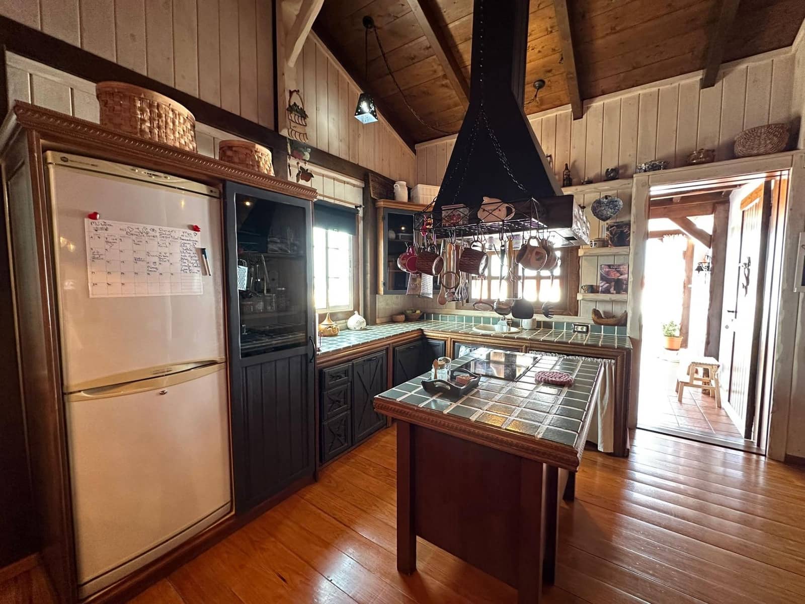 2 soverom Penthouse til leie i El Tablero - € 1 250 (Ref: 9651913)