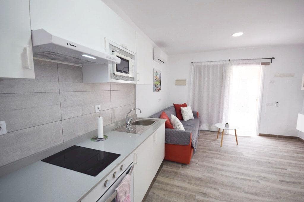 1 bedroom Bungalow for rent in San Bartolome de Tirajana - € 1,300 (Ref: 9674176)