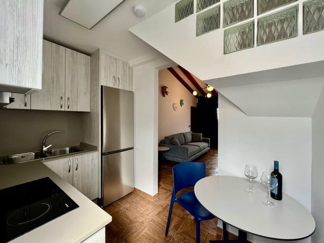 2 makuuhuone Rivitalo myytävänä paikassa Playa del Inglés, San Bartolomé de Tirajana mukana uima-altaan - 350 000 € (Ref: 9674177)