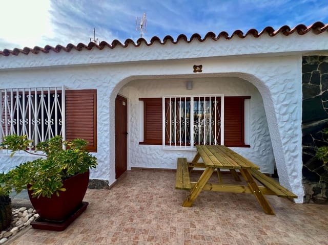 2 slaapkamer Rijtjeshuis te koop in Playa del Inglés, San Bartolomé de Tirajana met zwembad - € 350.000 (Ref: 9674178)