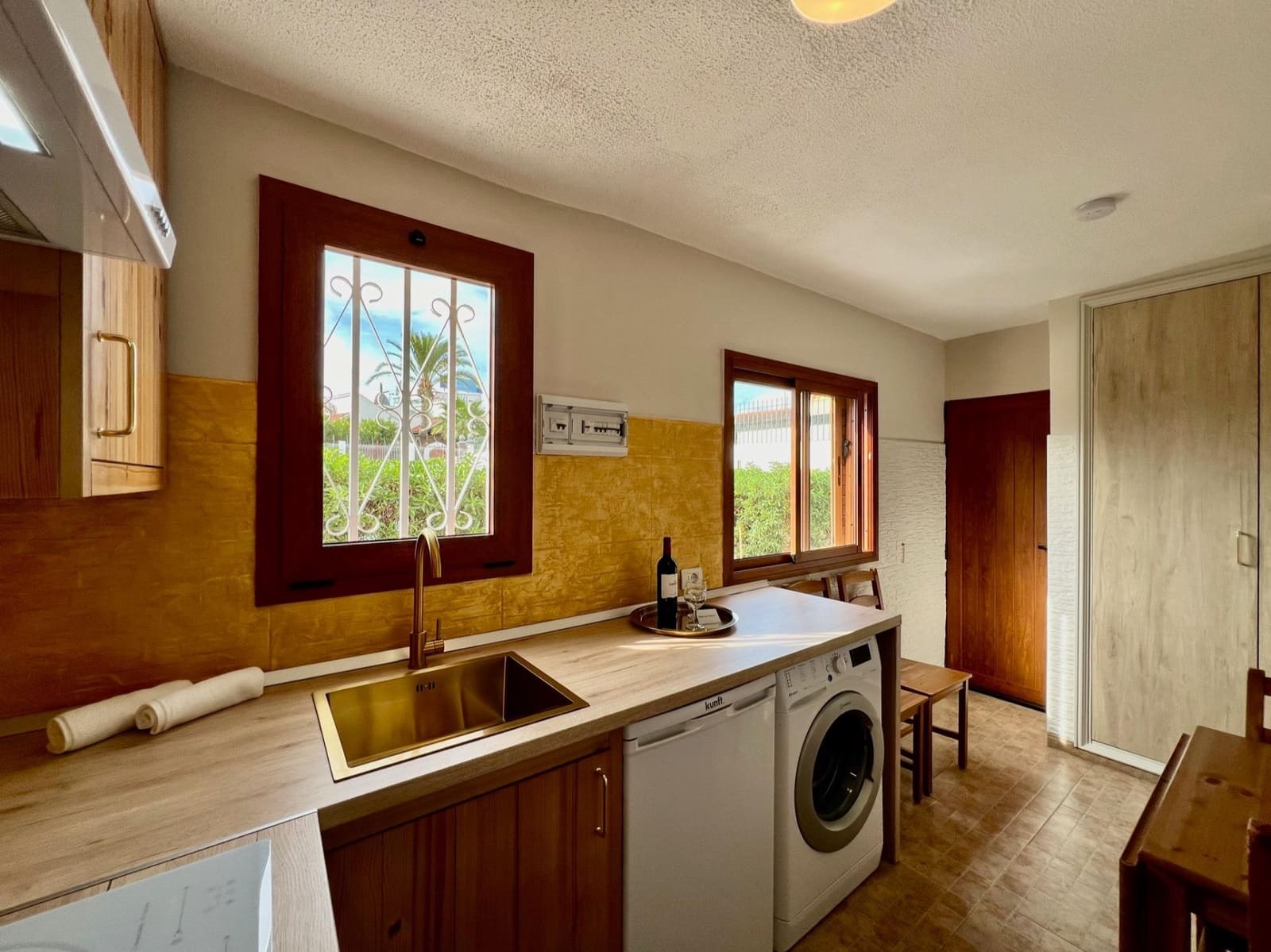 2 slaapkamer Rijtjeshuis te koop in Playa del Ingles met zwembad - € 350.000 (Ref: 9674178)