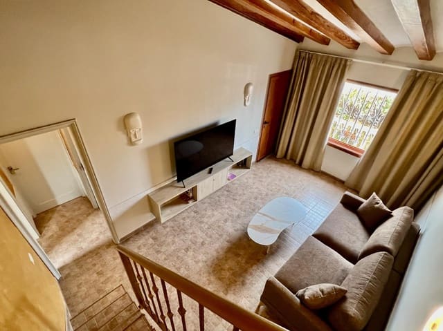 2 slaapkamer Rijtjeshuis te koop in Playa del Inglés, San Bartolomé de Tirajana met zwembad - € 350.000 (Ref: 9674178)