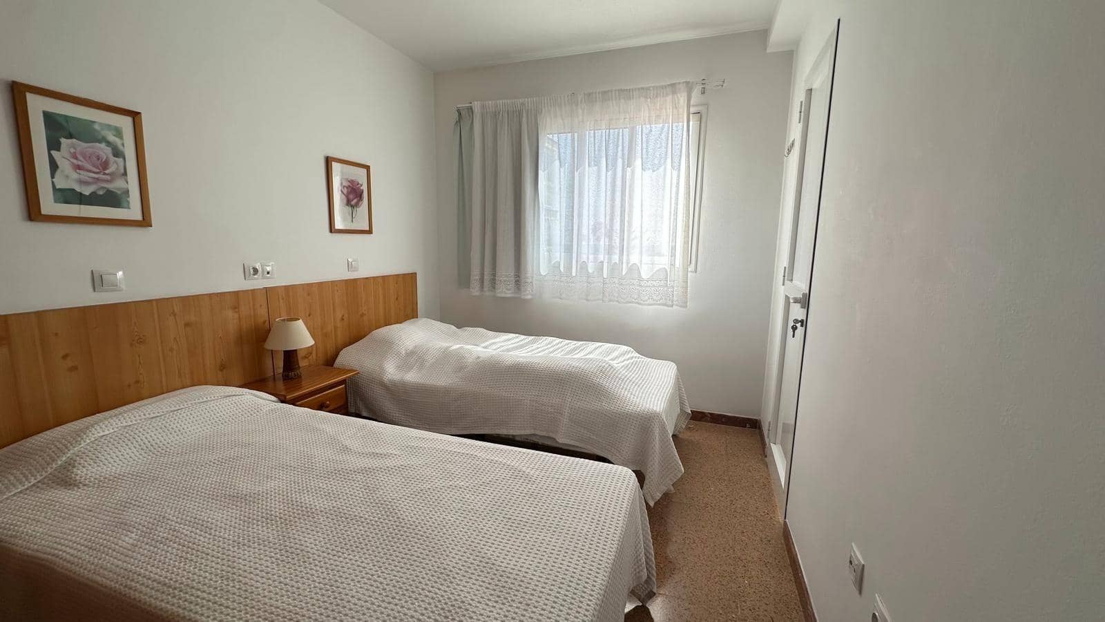 2 slaapkamer Appartement te koop in Playa del Ingles met zwembad - € 295.000 (Ref: 9674179)