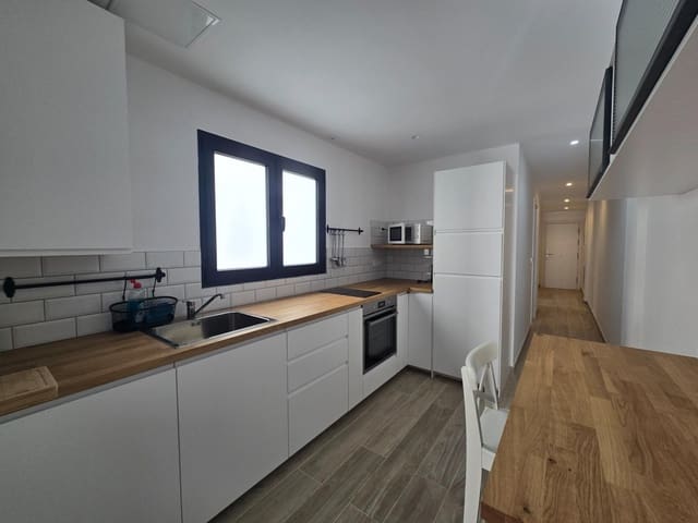 2 slaapkamer Appartement te huur in Arguineguín, Mogán met zwembad garage - € 1.500 (Ref: 9686387)