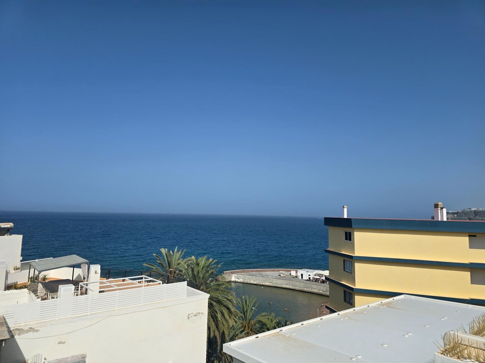 2 slaapkamer Appartement te huur in Arguineguin met zwembad garage - € 1.500 (Ref: 9686387)