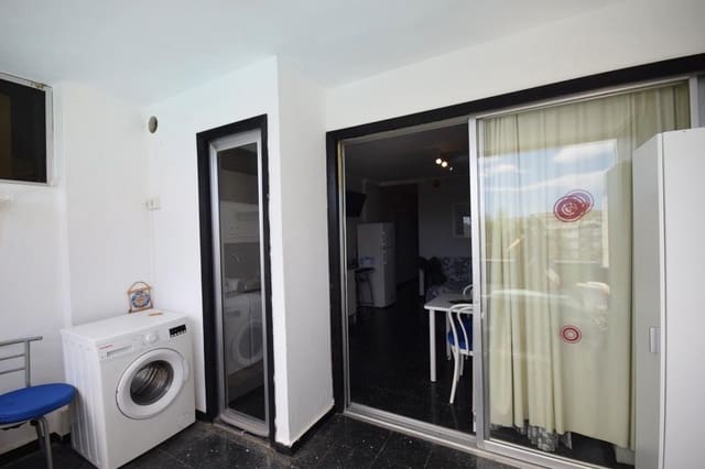 1 quarto Apartamento para arrendar em Playa del Inglés, San Bartolomé de Tirajana - 1 200 € (Ref: 9686388)