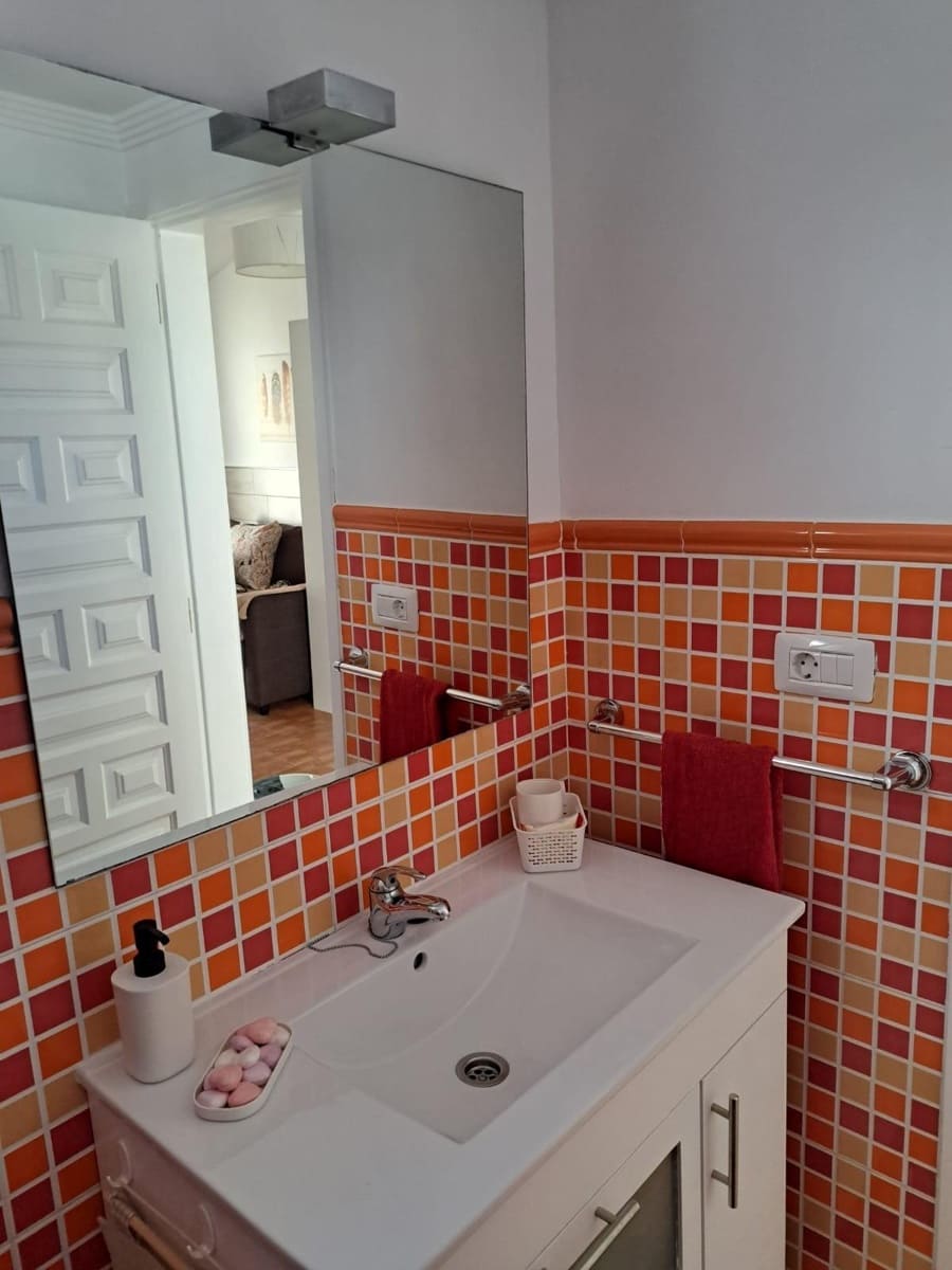 2 quarto Bungalow para arrendar em Playa del Ingles com piscina - 1 400 € (Ref: 9695303)