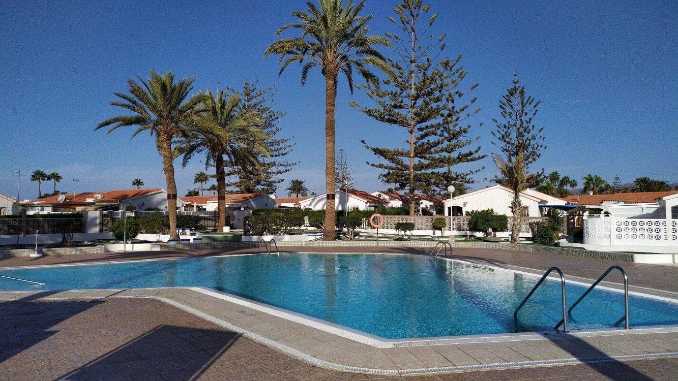 2 quarto Bungalow para arrendar em Playa del Ingles com piscina - 1 400 € (Ref: 9695303)