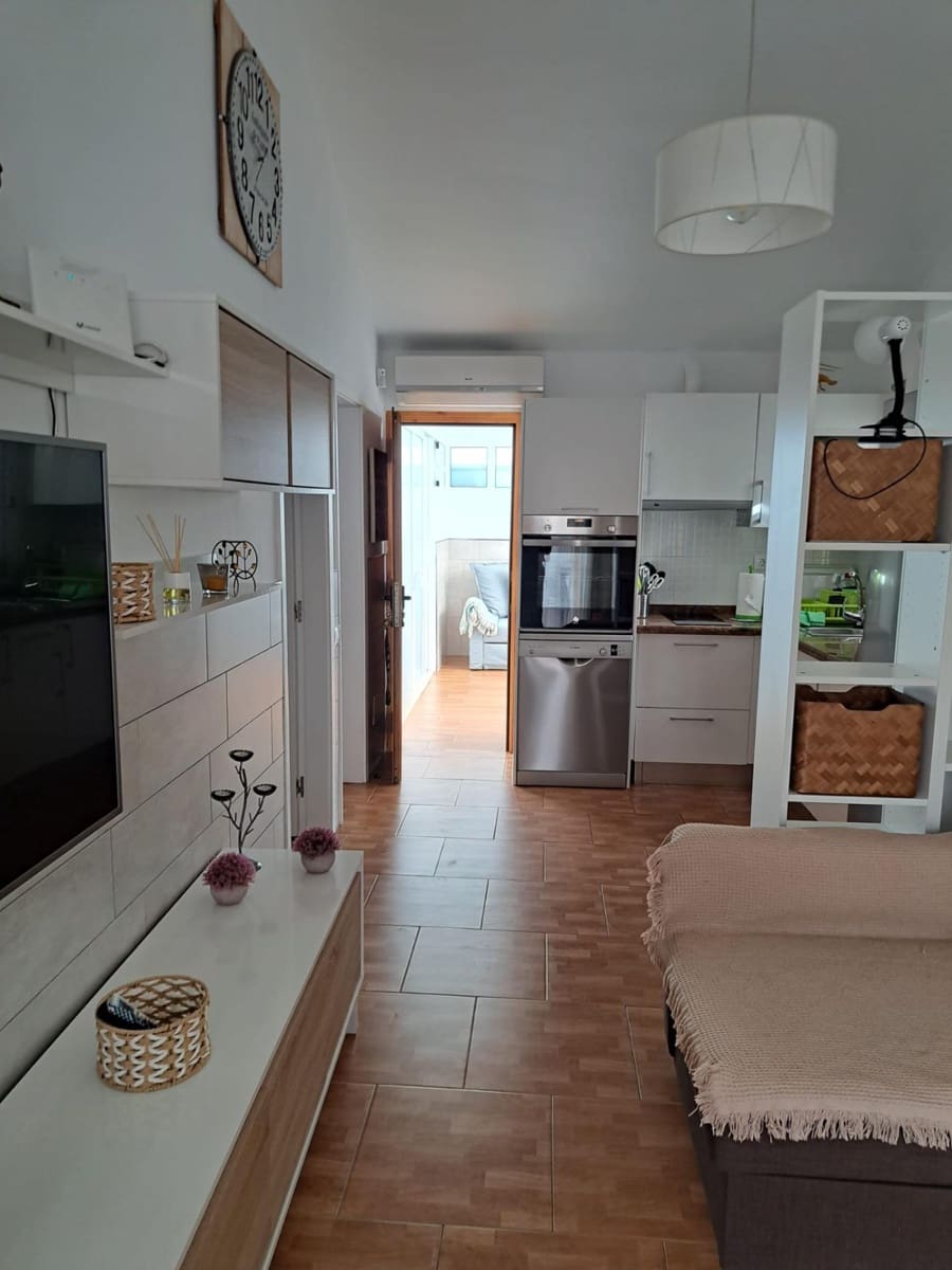 2 makuuhuone Bungalow vuokrattavana paikassa Playa del Ingles mukana uima-altaan - 1 400 € (Ref: 9695303)