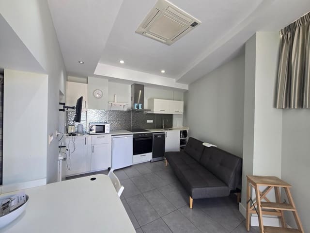 Appartement de 1 chambre à louer à Arguineguín, Mogán avec garage - 800 € (Ref: 9714901)