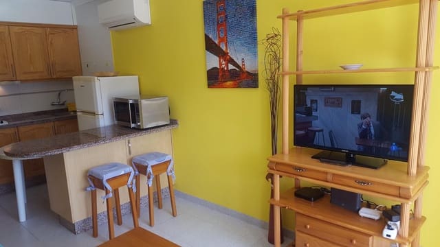 Appartement de 1 chambre à louer à Playa del Inglés, San Bartolomé de Tirajana - 1 100 € (Ref: 9719895)