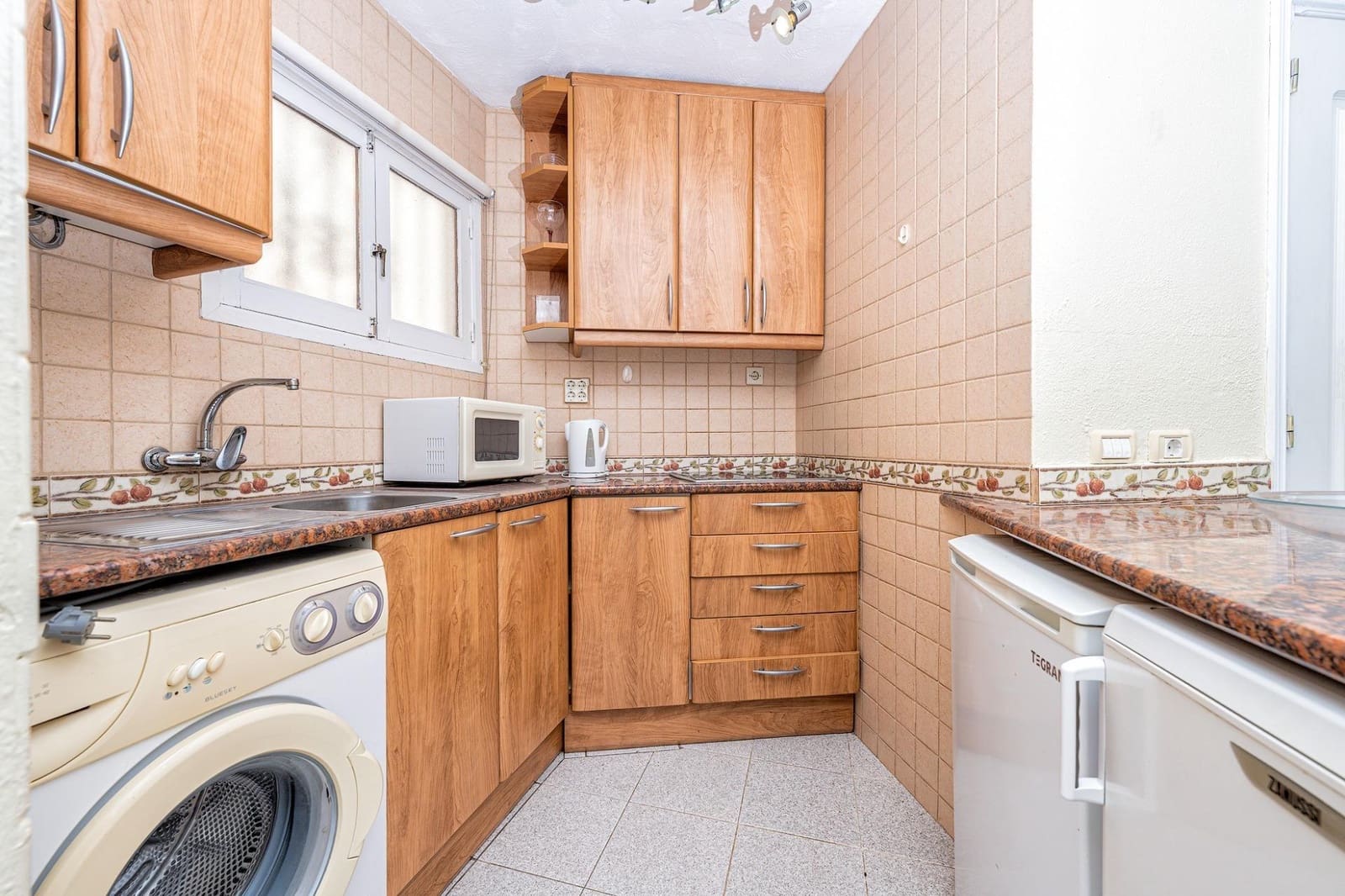 1 soveværelse Lejlighed til leje i Puerto Rico med swimmingpool - € 950 (Ref: 9719897)