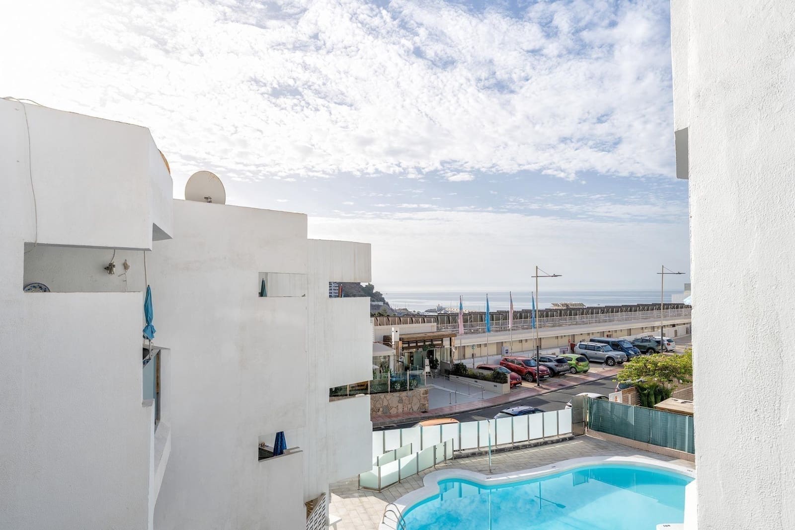 1 soveværelse Lejlighed til leje i Puerto Rico med swimmingpool - € 950 (Ref: 9719897)