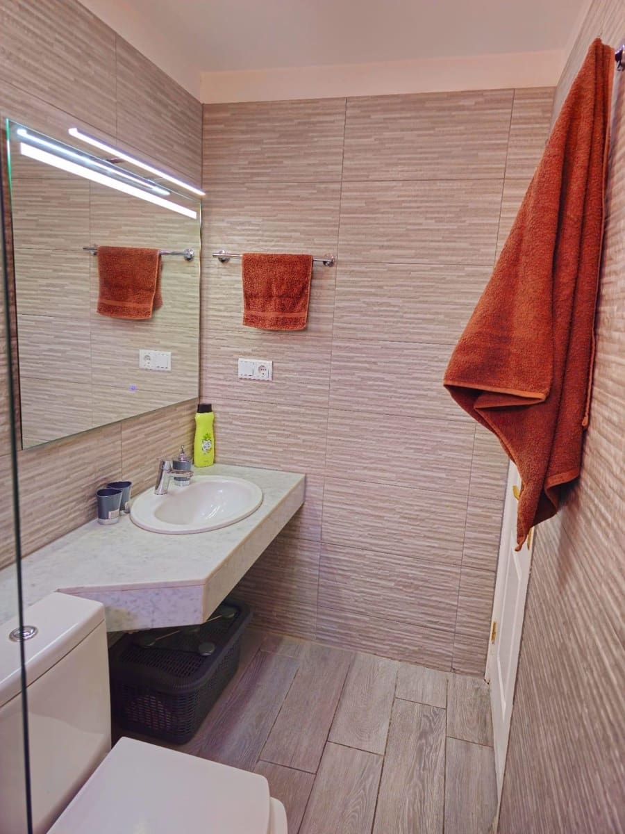 Apartamento de 1 habitación en San Bartolomé de Tirajana en alquiler - 1.100 € (Ref: 9721666)