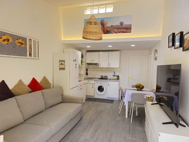 Apartamento de 1 habitación en San Bartolomé de Tirajana en alquiler - 1.100 € (Ref: 9721666)