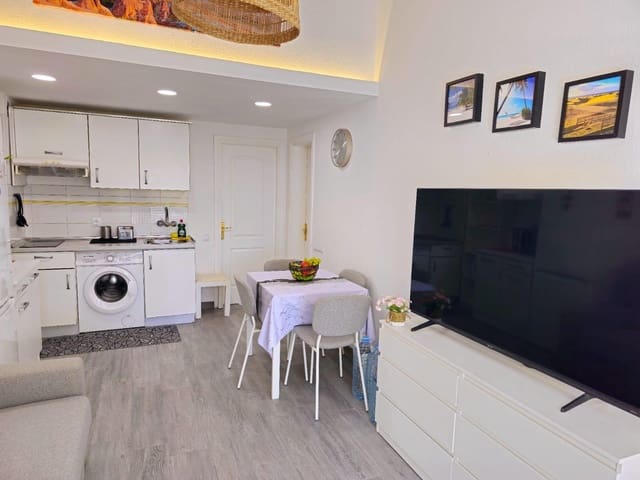 Apartamento de 1 habitación en San Bartolomé de Tirajana en alquiler - 1.100 € (Ref: 9721666)
