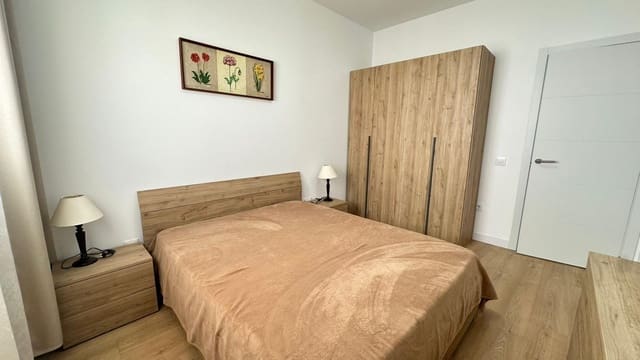 Appartement de 1 chambre à louer à Santa Lucía de Tirajana - 950 € (Ref: 9721667)