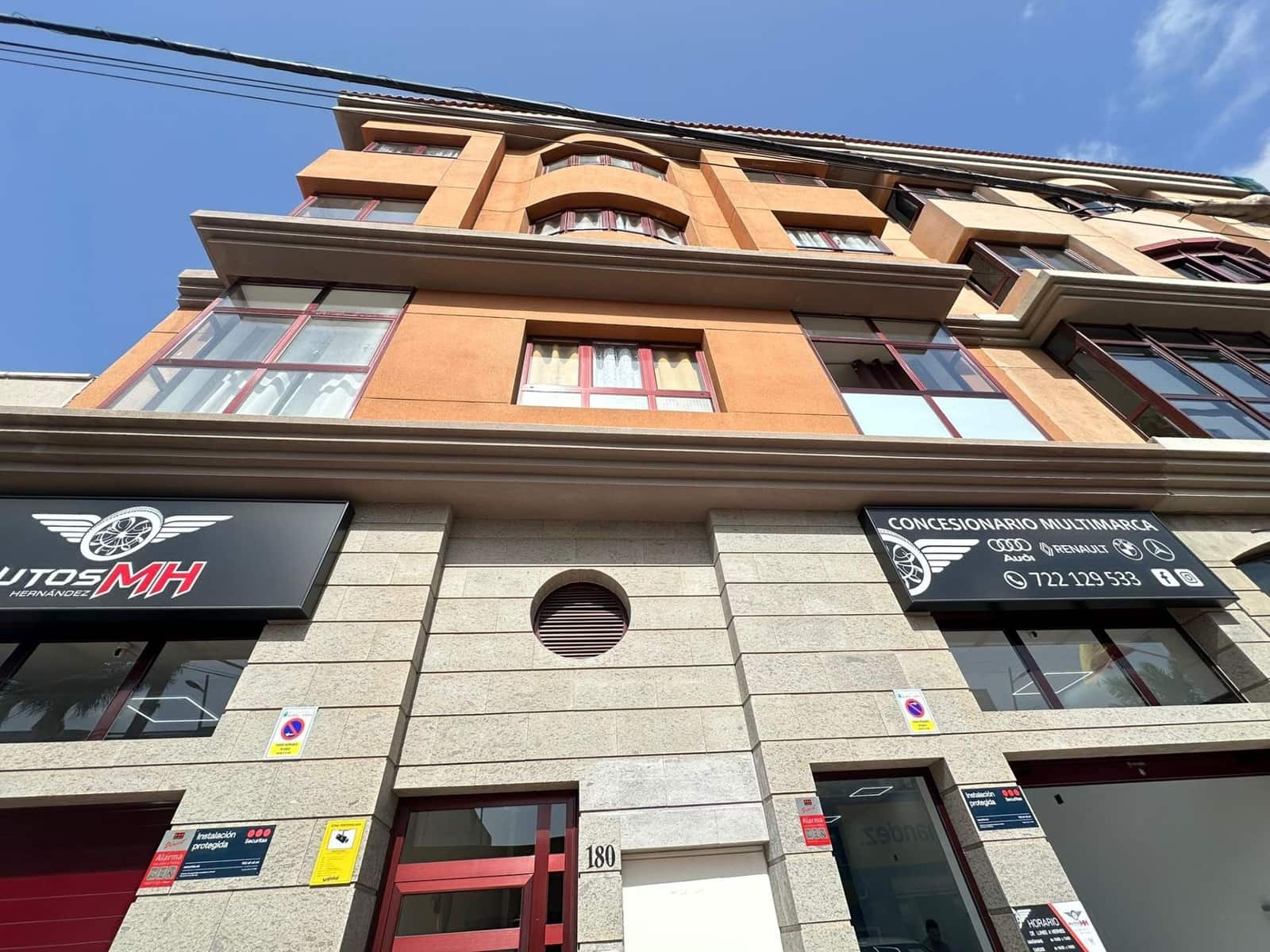 1 slaapkamer Flat te huur in Santa Lucia de Tirajana - € 950 (Ref: 9721667)