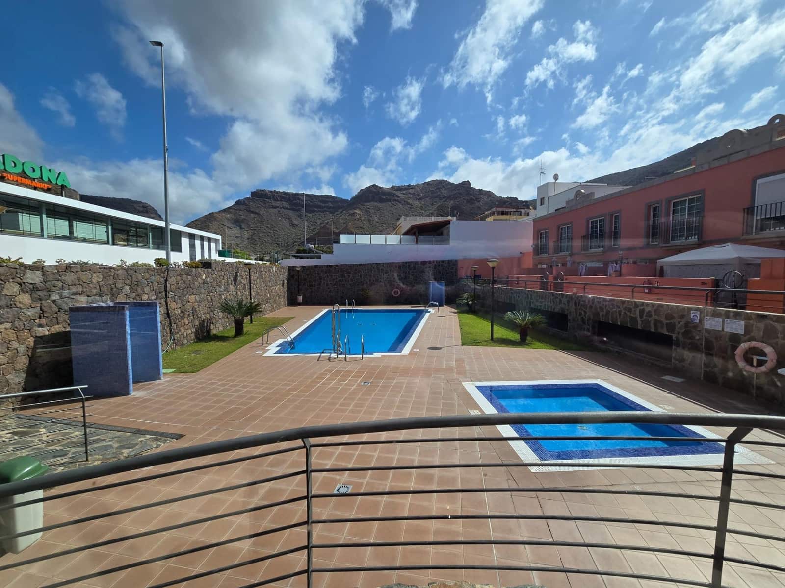 2 bedroom Apartment for rent in Puerto Rico with pool - € 1,500 (Ref: 9729320)