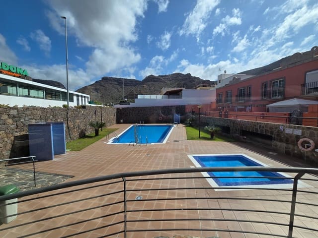 Appartement de 2 chambres à louer à Puerto Rico, Mogán avec piscine - 1 500 € (Ref: 9729320)