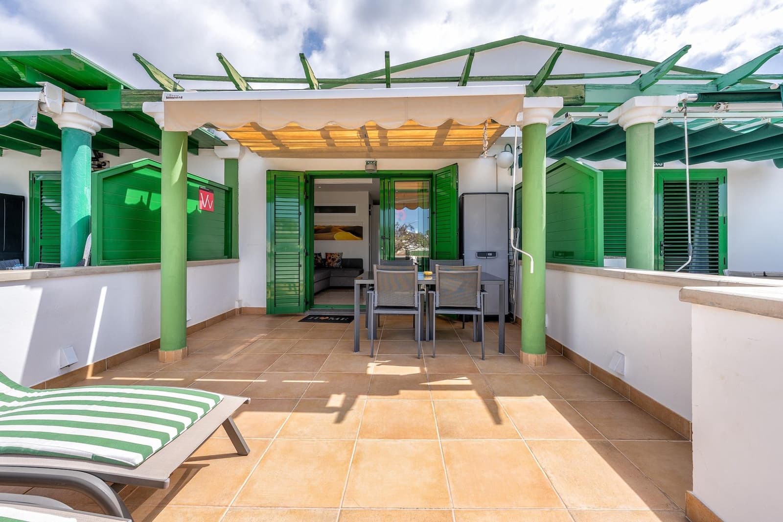 2 makuuhuone Bungalow myytävänä paikassa Maspalomas mukana uima-altaan - 319 000 € (Ref: 9758938)