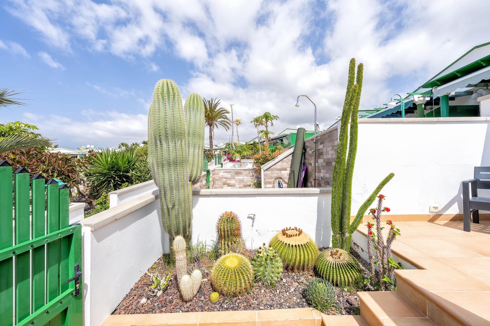 2 makuuhuone Bungalow myytävänä paikassa Maspalomas mukana uima-altaan - 319 000 € (Ref: 9758938)