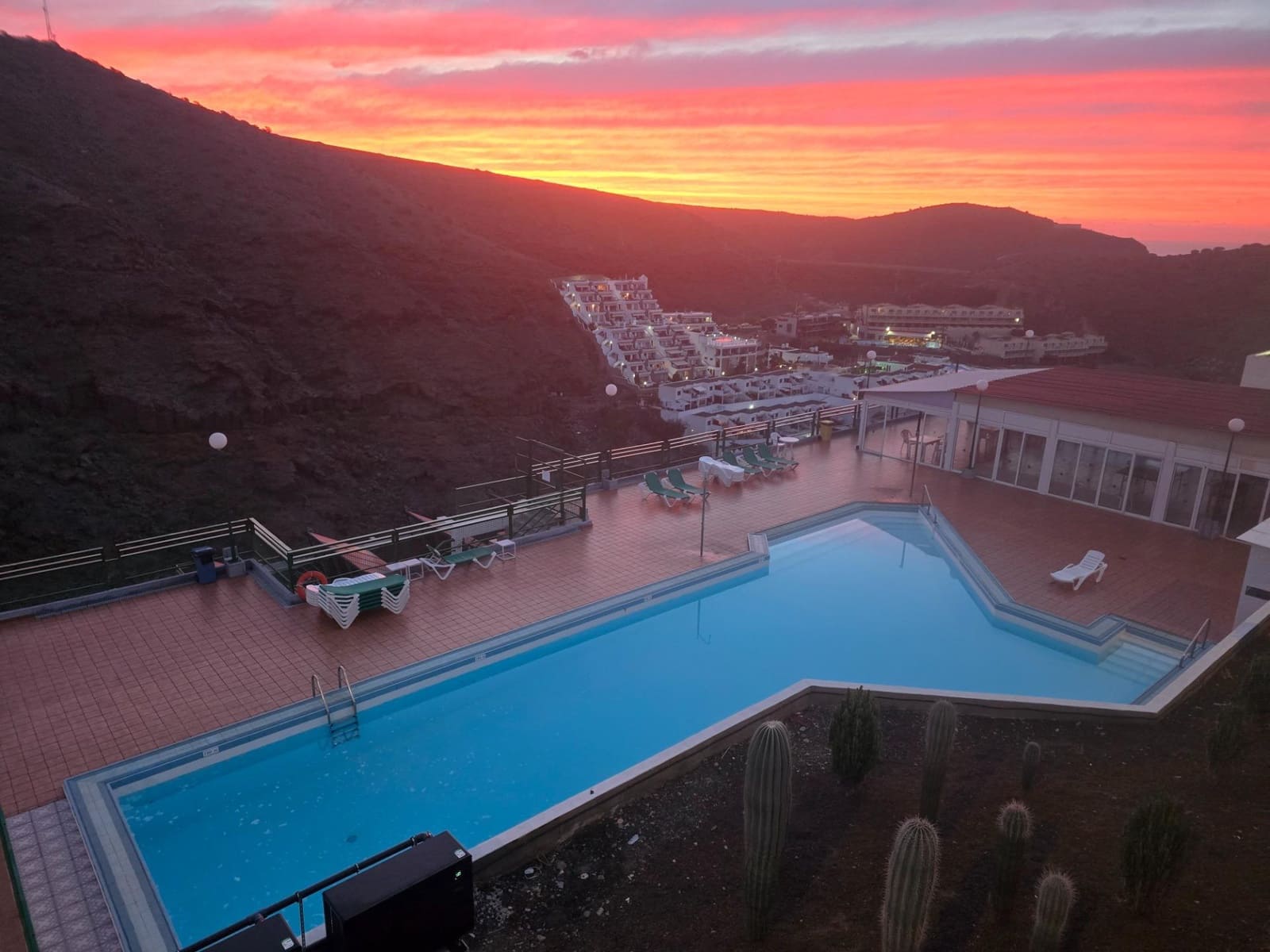 1 soveværelse Lejlighed til leje i Puerto Rico med swimmingpool - € 800 (Ref: 9761954)