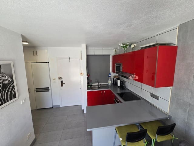 1 soveværelse Lejlighed til leje i Puerto Rico, Mogán med swimmingpool - € 800 (Ref: 9761954)