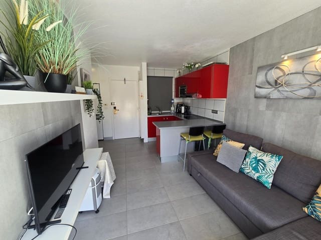 1 soveværelse Lejlighed til leje i Puerto Rico, Mogán med swimmingpool - € 800 (Ref: 9761954)