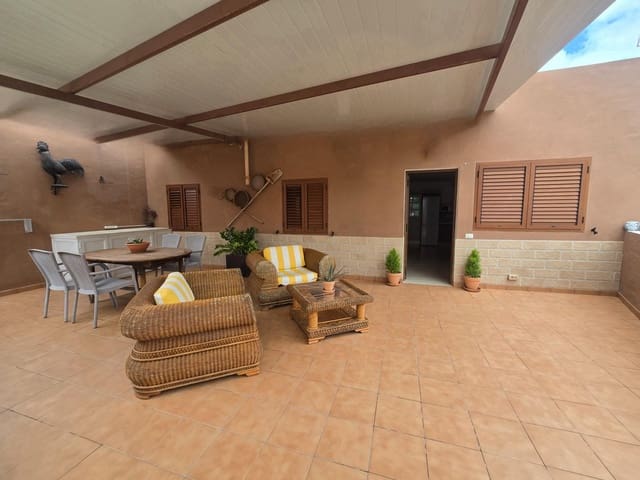 2 soveværelse Bungalow til leje i Puerto Rico, Mogán - € 1.300 (Ref: 9765124)