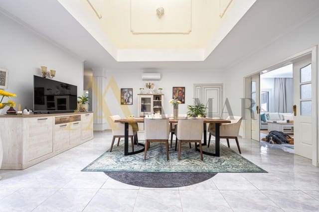 4 slaapkamer Villa te koop in El Salobre, San Bartolomé de Tirajana met zwembad garage - € 1.500.000 (Ref: 9778089)