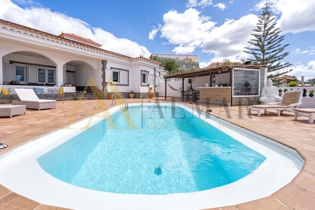 4 slaapkamer Villa te koop in El Salobre, San Bartolomé de Tirajana met zwembad garage - € 1.500.000 (Ref: 9778089)