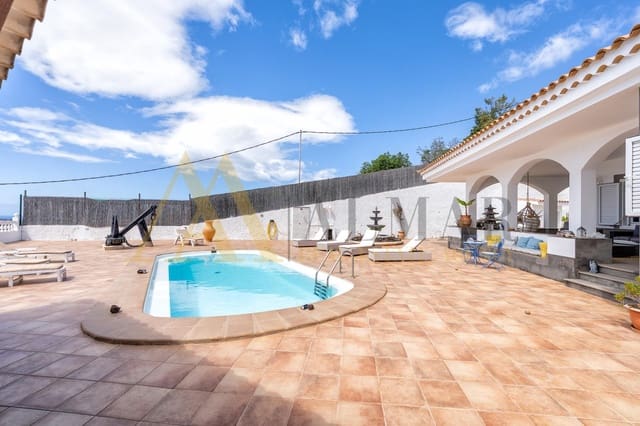 4 slaapkamer Villa te koop in El Salobre, San Bartolomé de Tirajana met zwembad garage - € 1.500.000 (Ref: 9778089)
