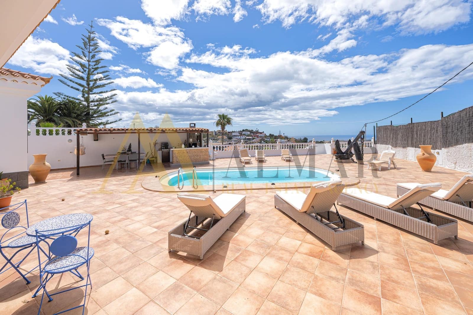 4 sypialnia Willa na sprzedaż w El Salobre z basenem garażem - 1 500 000 € (Ref: 9778089)