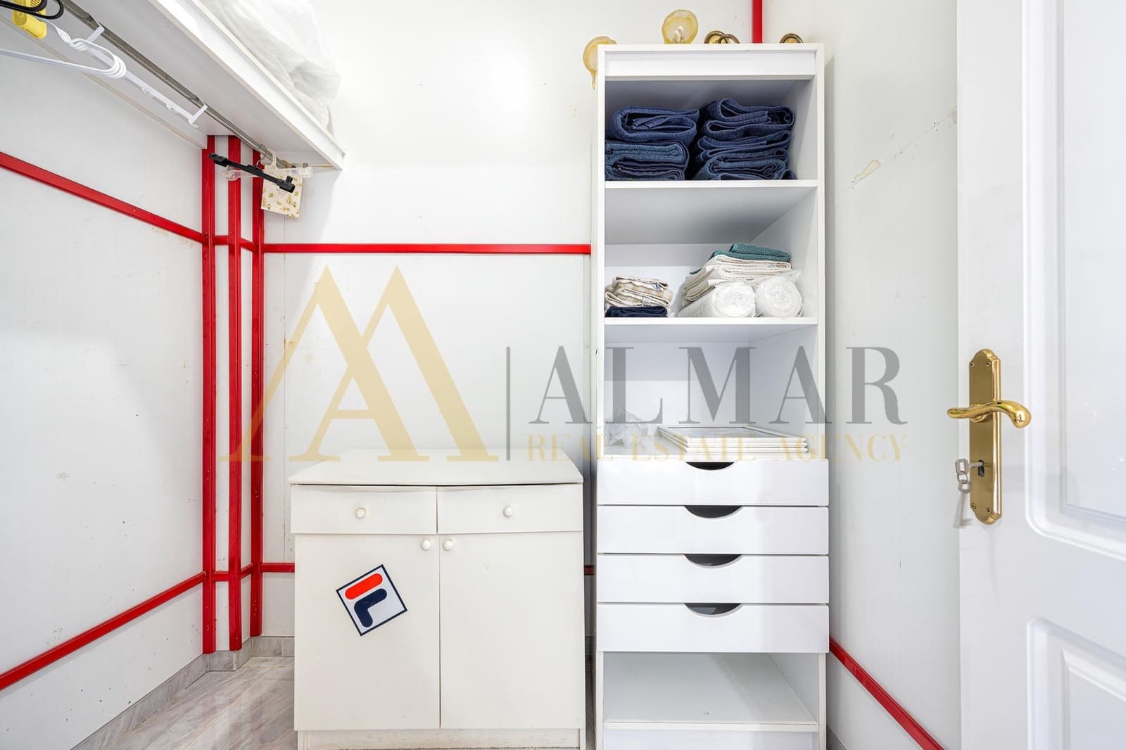 4 slaapkamer Villa te koop in El Salobre met zwembad garage - € 1.500.000 (Ref: 9778089)