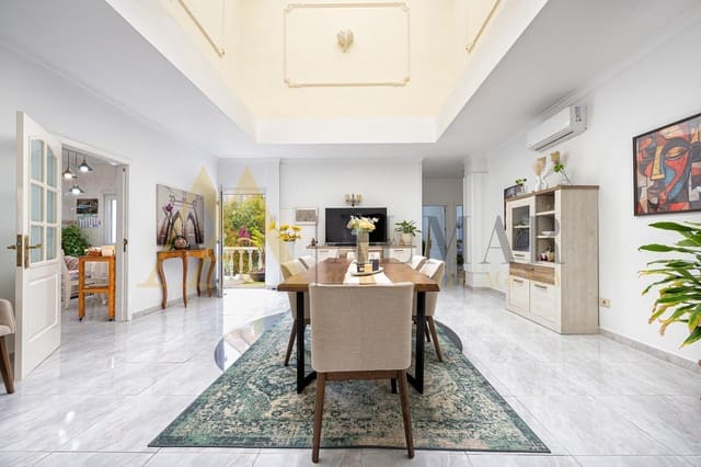 4 sypialnia Willa na sprzedaż w El Salobre, San Bartolomé de Tirajana z basenem garażem - 1 500 000 € (Ref: 9778089)
