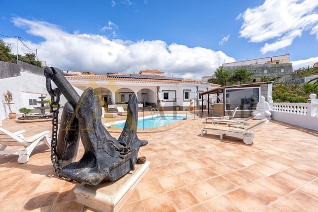 4 sypialnia Willa na sprzedaż w El Salobre, San Bartolomé de Tirajana z basenem garażem - 1 500 000 € (Ref: 9778089)