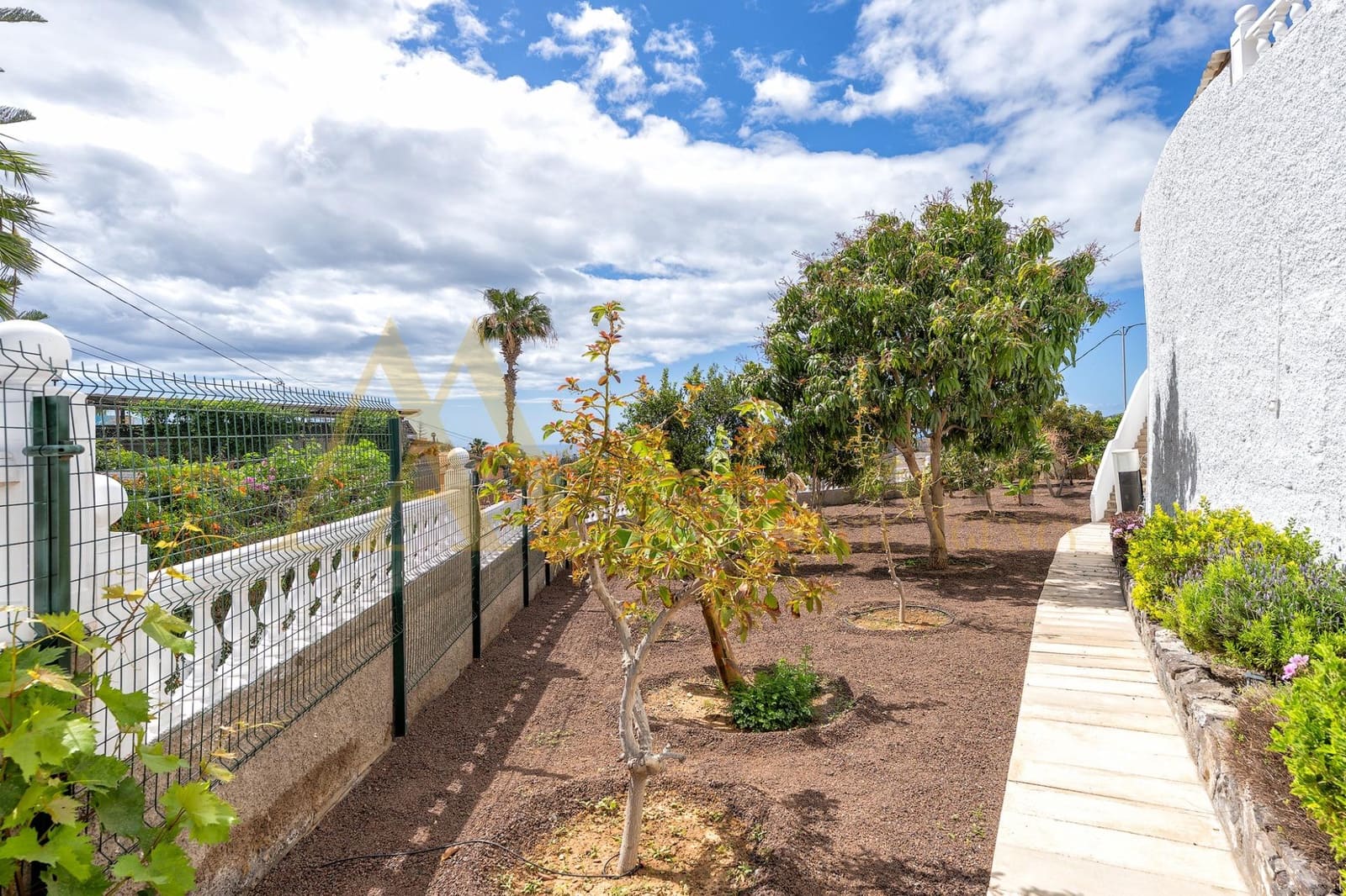 4 slaapkamer Villa te koop in El Salobre met zwembad garage - € 1.500.000 (Ref: 9778089)