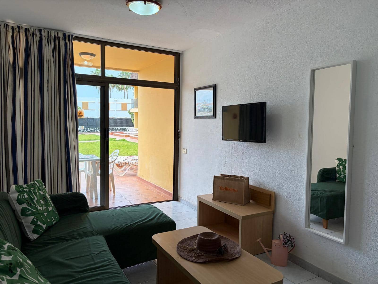 2 makuuhuone Huoneisto vuokrattavana paikassa Playa del Ingles mukana uima-altaan - 1 400 € (Ref: 9783602)