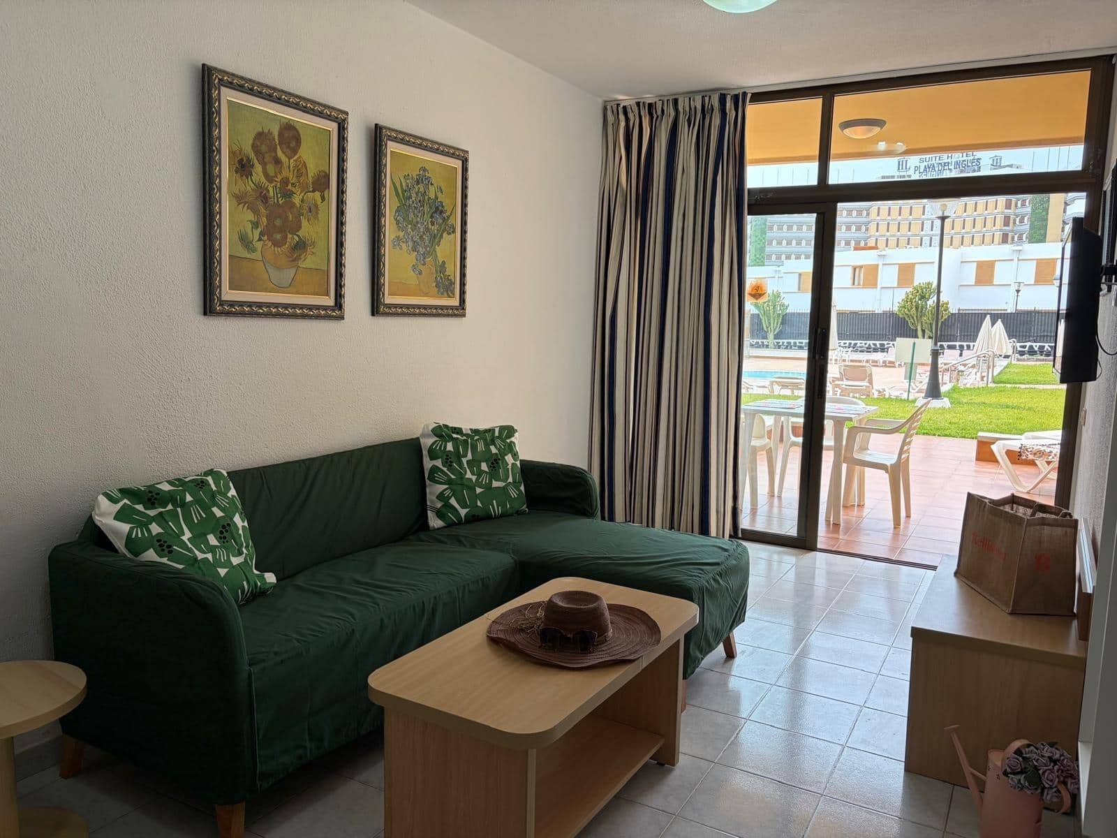 2 makuuhuone Huoneisto vuokrattavana paikassa Playa del Ingles mukana uima-altaan - 1 400 € (Ref: 9783602)