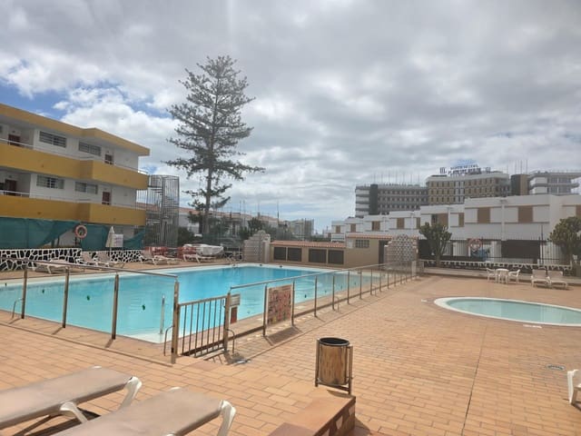 2 slaapkamer Appartement te huur in Playa del Inglés, San Bartolomé de Tirajana met zwembad - € 1.400 (Ref: 9783602)