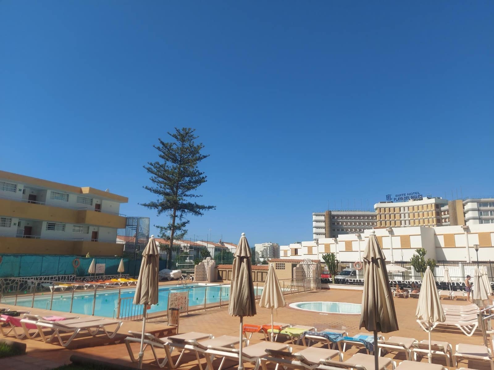 2 bedroom Apartment for rent in Playa del Ingles with pool - € 1,400 (Ref: 9783602)