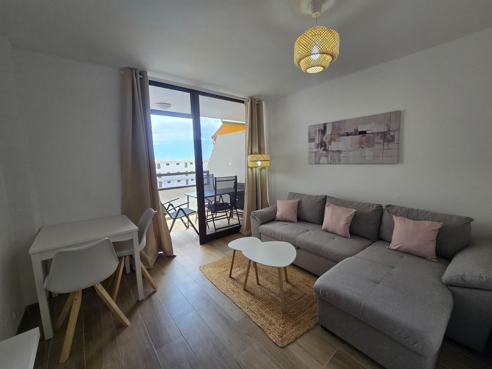 1 makuuhuone Yksiö vuokrattavana paikassa Playa del Ingles mukana uima-altaan - 1 200 € (Ref: 9800627)