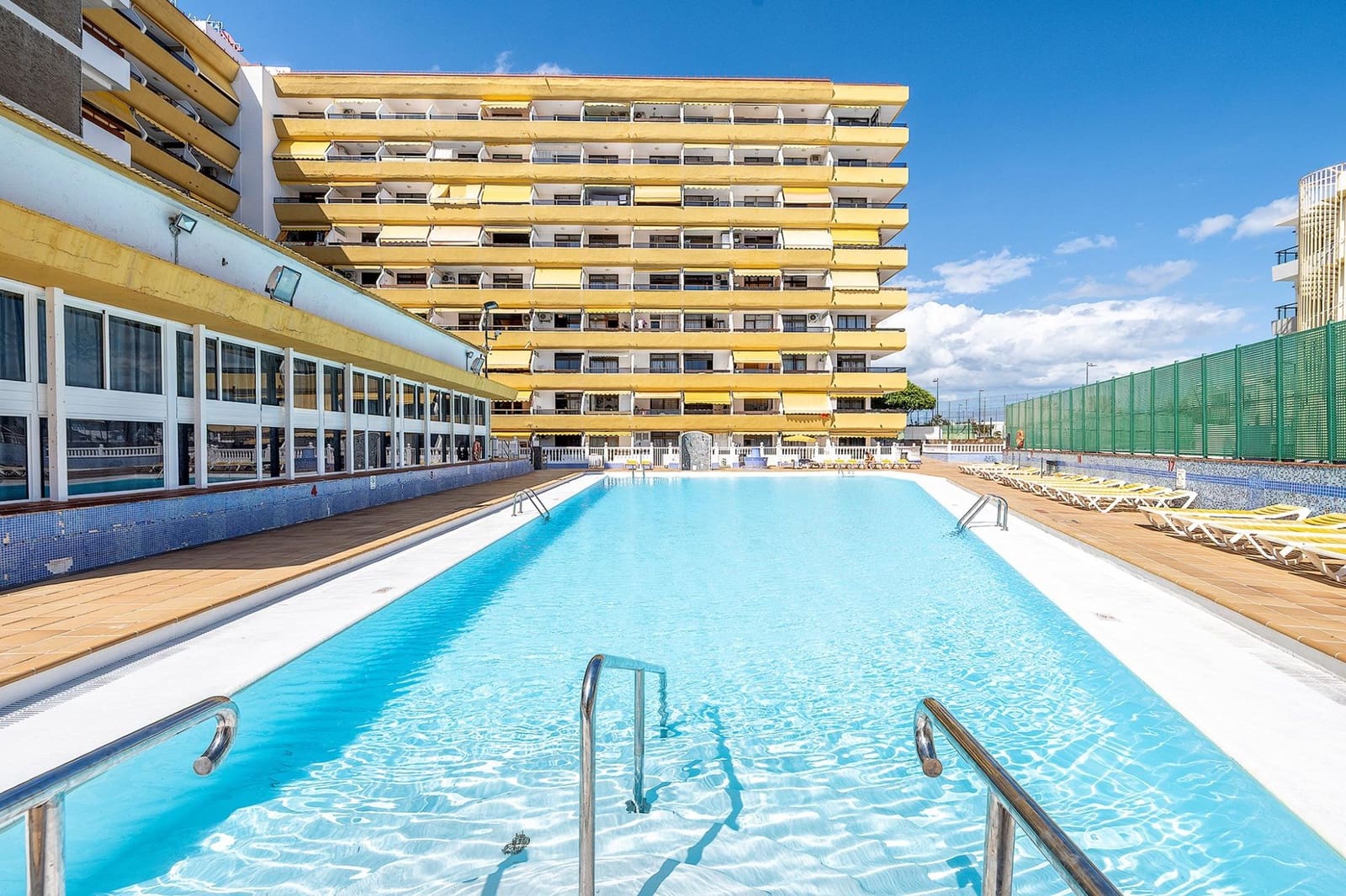 1 makuuhuone Yksiö vuokrattavana paikassa Playa del Ingles mukana uima-altaan - 1 200 € (Ref: 9800627)