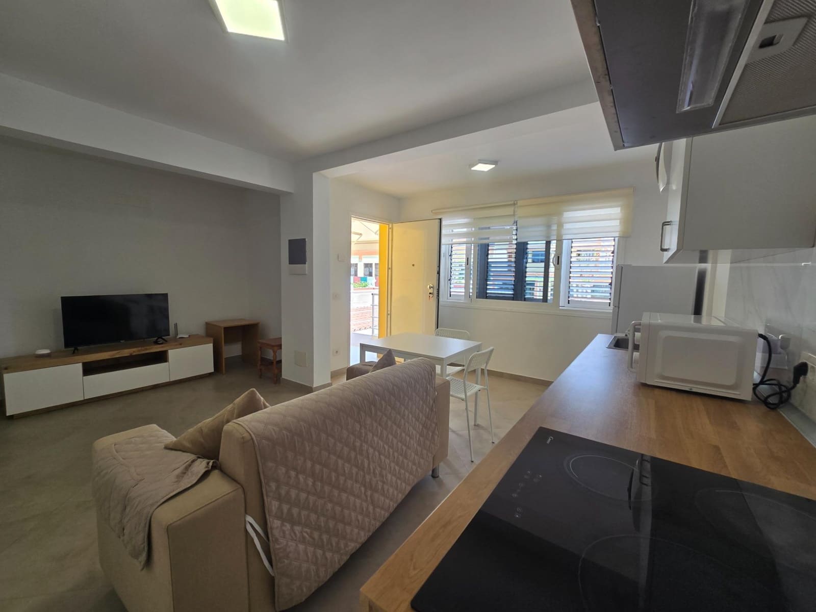 1 sypialnia Apartament do wynajęcia w San Bartolome de Tirajana z garażem - 900 € (Ref: 9818186)