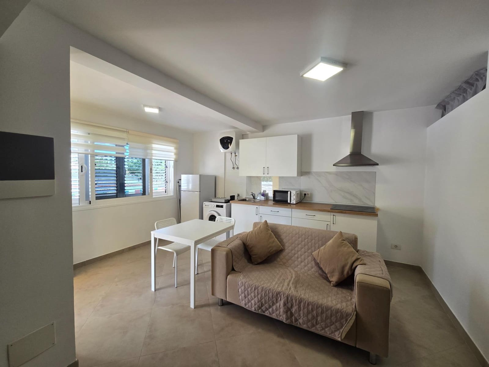 1 sypialnia Apartament do wynajęcia w San Bartolome de Tirajana z garażem - 900 € (Ref: 9818186)