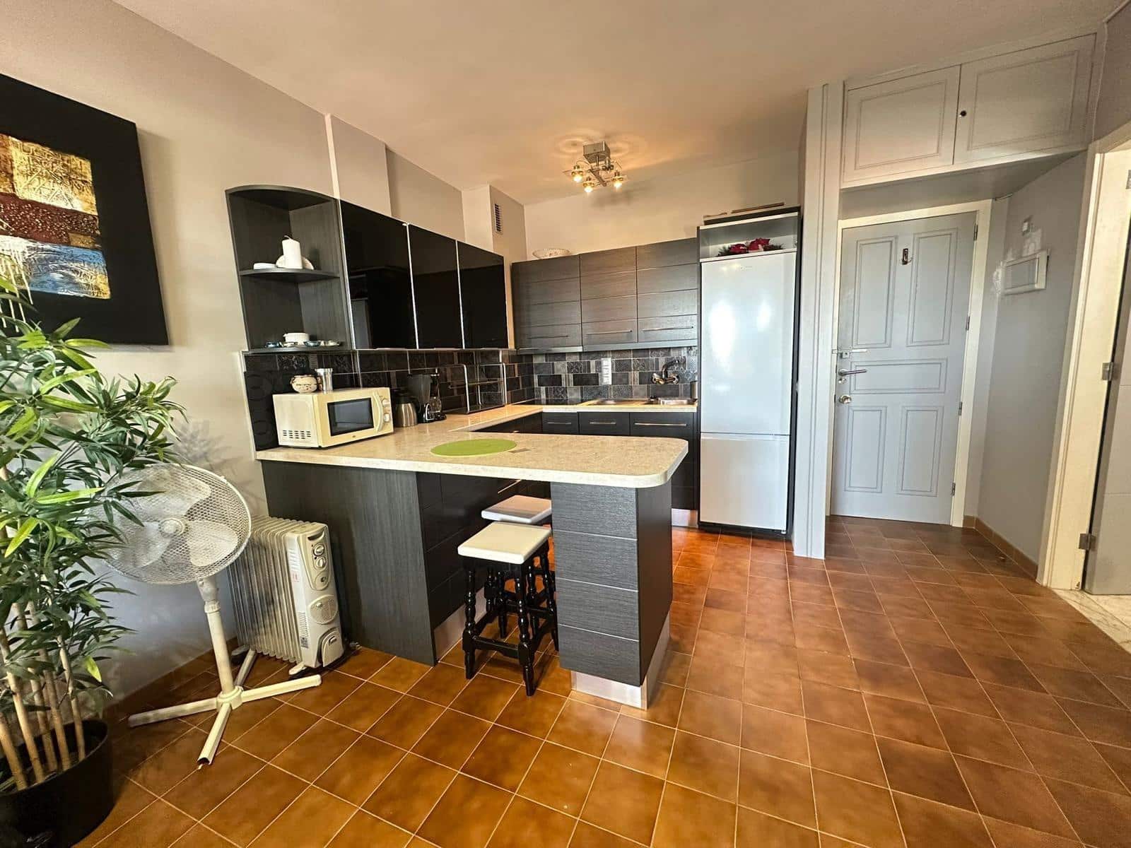 1 bedroom Apartment for sale in Playa del Ingles with pool - € 249,000 (Ref: 9833631)