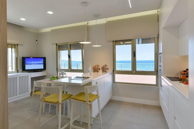 2 soverom Leilighet til leie i Guanarteme, Las Palmas de Gran Canaria - € 2 000 (Ref: 9849332)