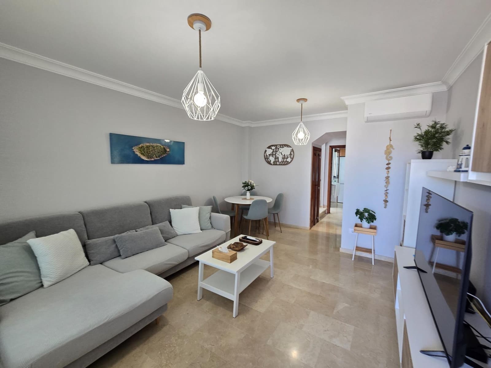Apartamento de 2 habitaciones en Puerto Rico en alquiler con piscina garaje - 1.500 € (Ref: 9861854)